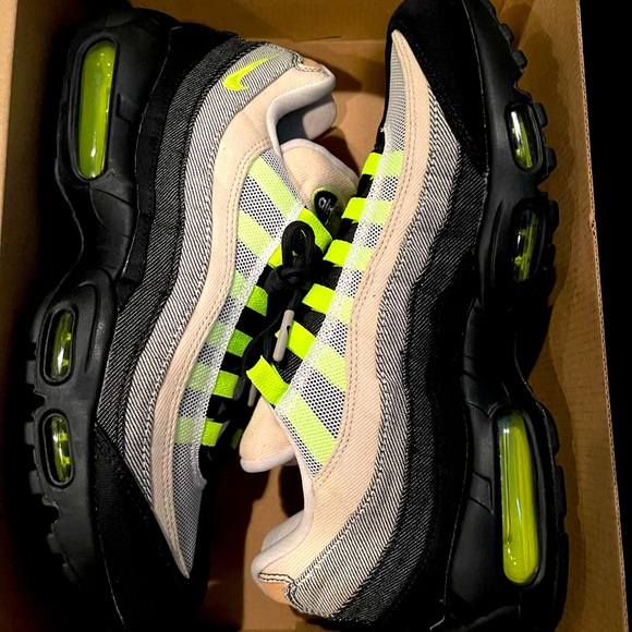 Air Max 95 DNHM - Picture 1 of 6